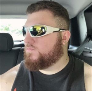 Meet your Posher, Keith